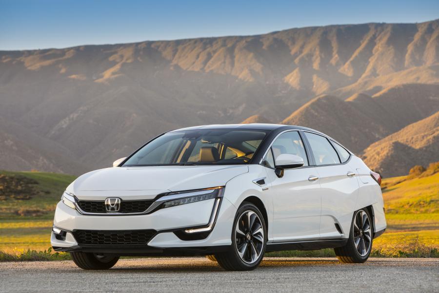  Honda Clarity Fuel Cell 2016 года  (US) (фото 33 из 40)